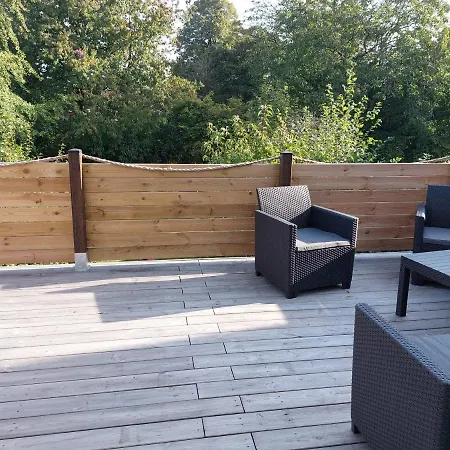 Stadthaus Mit Dachterrasse Lägenhet *